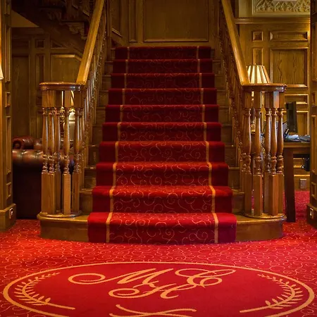 Meadow Court Hotel 4*